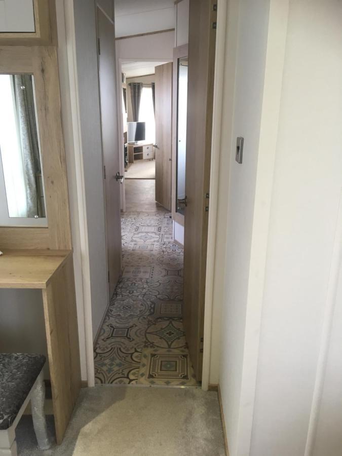 Tattershall Lakes Retreat 3 Bedroom Mini Lodge Waddington  エクステリア 写真