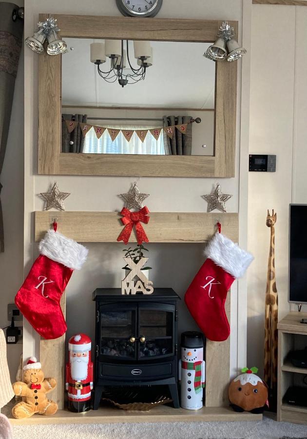 Tattershall Lakes Retreat 3 Bedroom Mini Lodge Waddington  エクステリア 写真